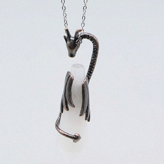 Collier - Dragon avec Pointe de Quartz Clair