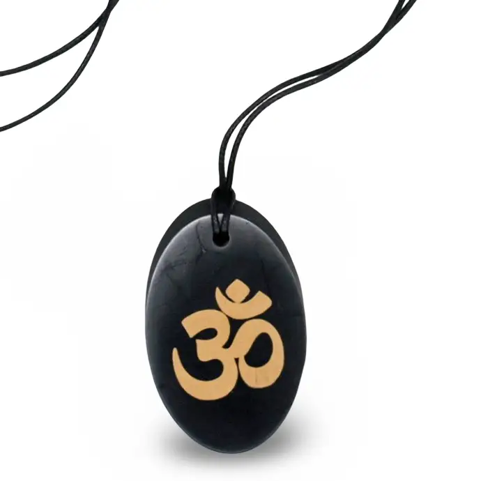 Collier - Shungite AAA - Pendentif Ovale avec Signe OM