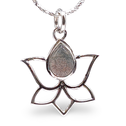 Necklace -925 Sterling Silver -Lotus -Decorated with Gemstones - Arômes et Évasions